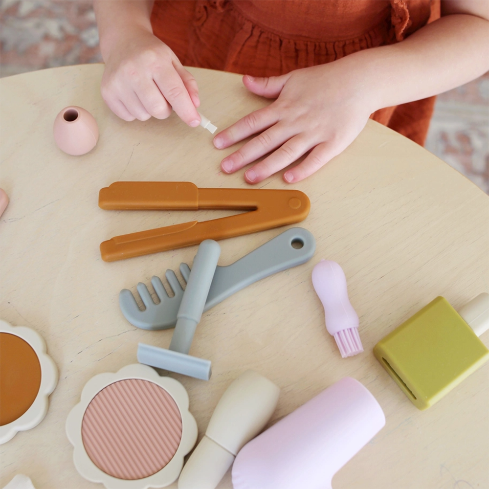 Marlowe & Co. - Silicone Playset - Hair and Makeup
