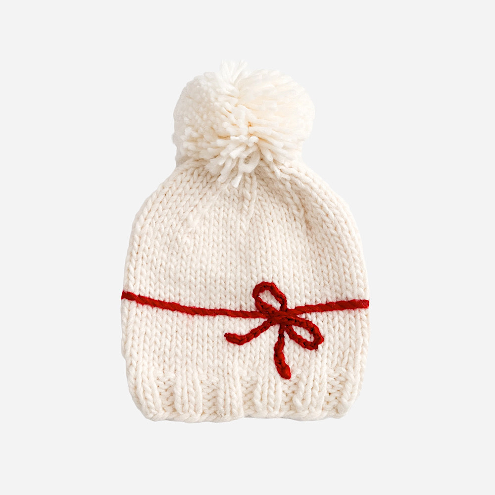 The Blueberry Hill Baby Present Hat - Cream/Red
