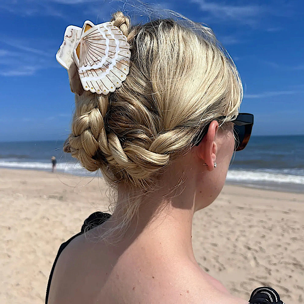 Solar Eclipse Claw Hair Clip - Seashell - Golden Sand
