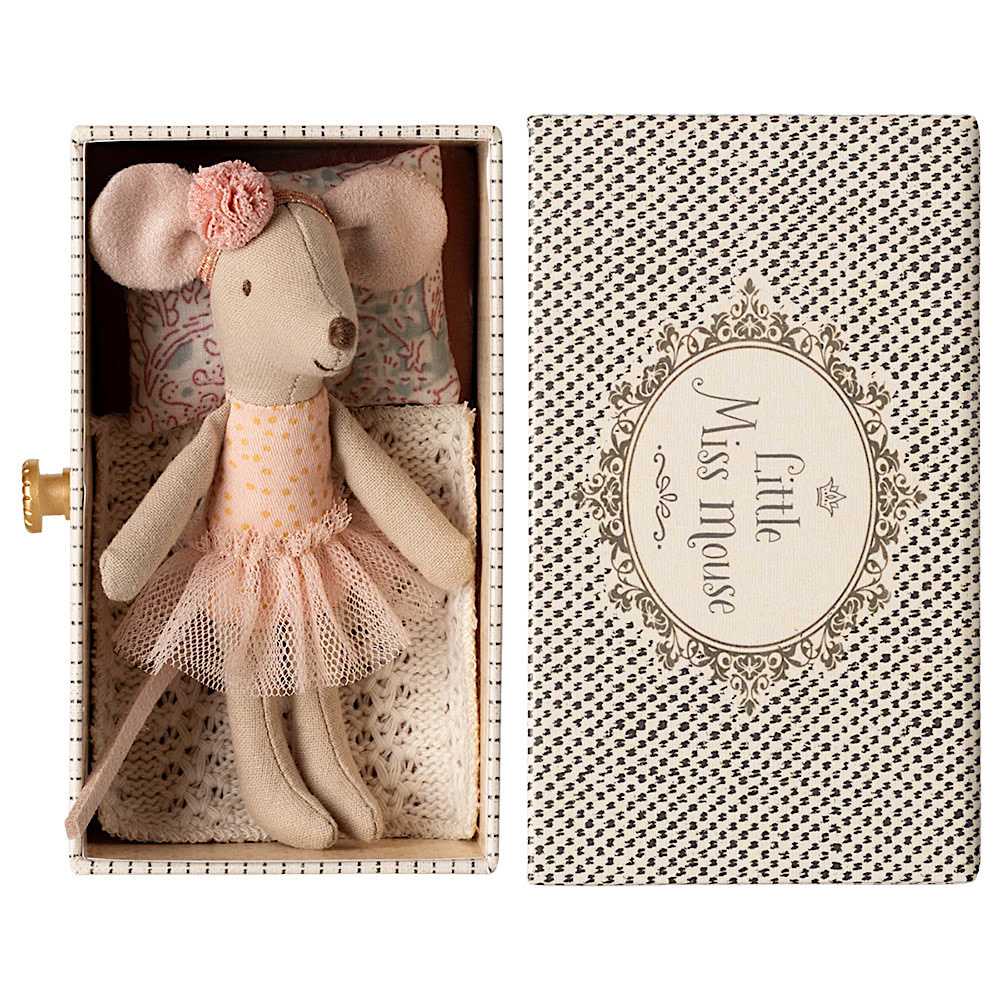 Maileg Little Sister Dance Mouse - Daybed