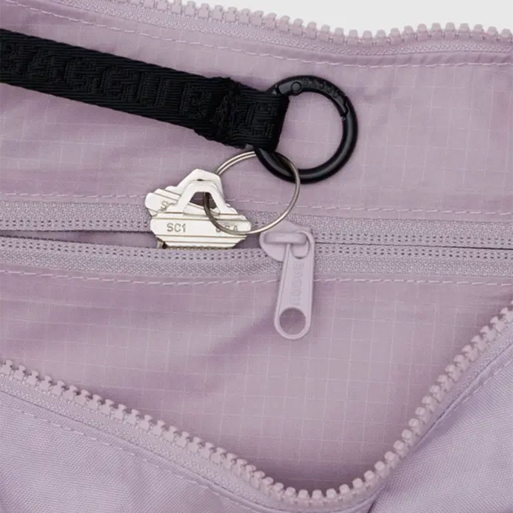 Baggu Medium Nylon Crescent Bag - Dusty Pink