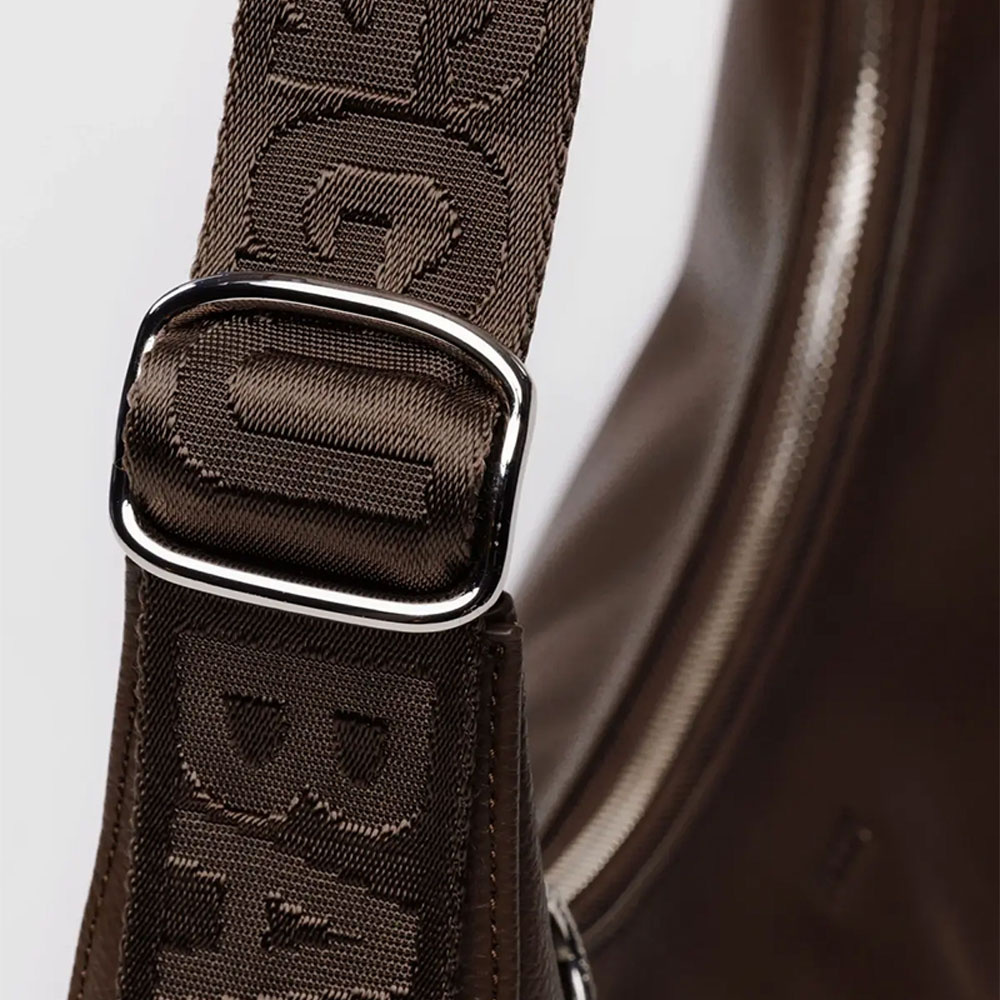Baggu Recycled Leather - Medium Crescent Bag - Brown