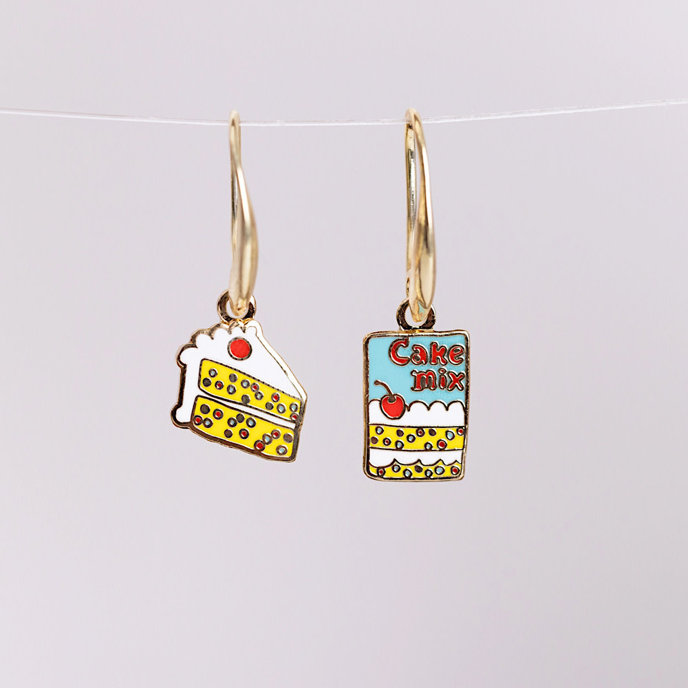 Yellow Owl Workshop Yellow Owl Workshop - Hanging Earrings - Cake & Cake Mix