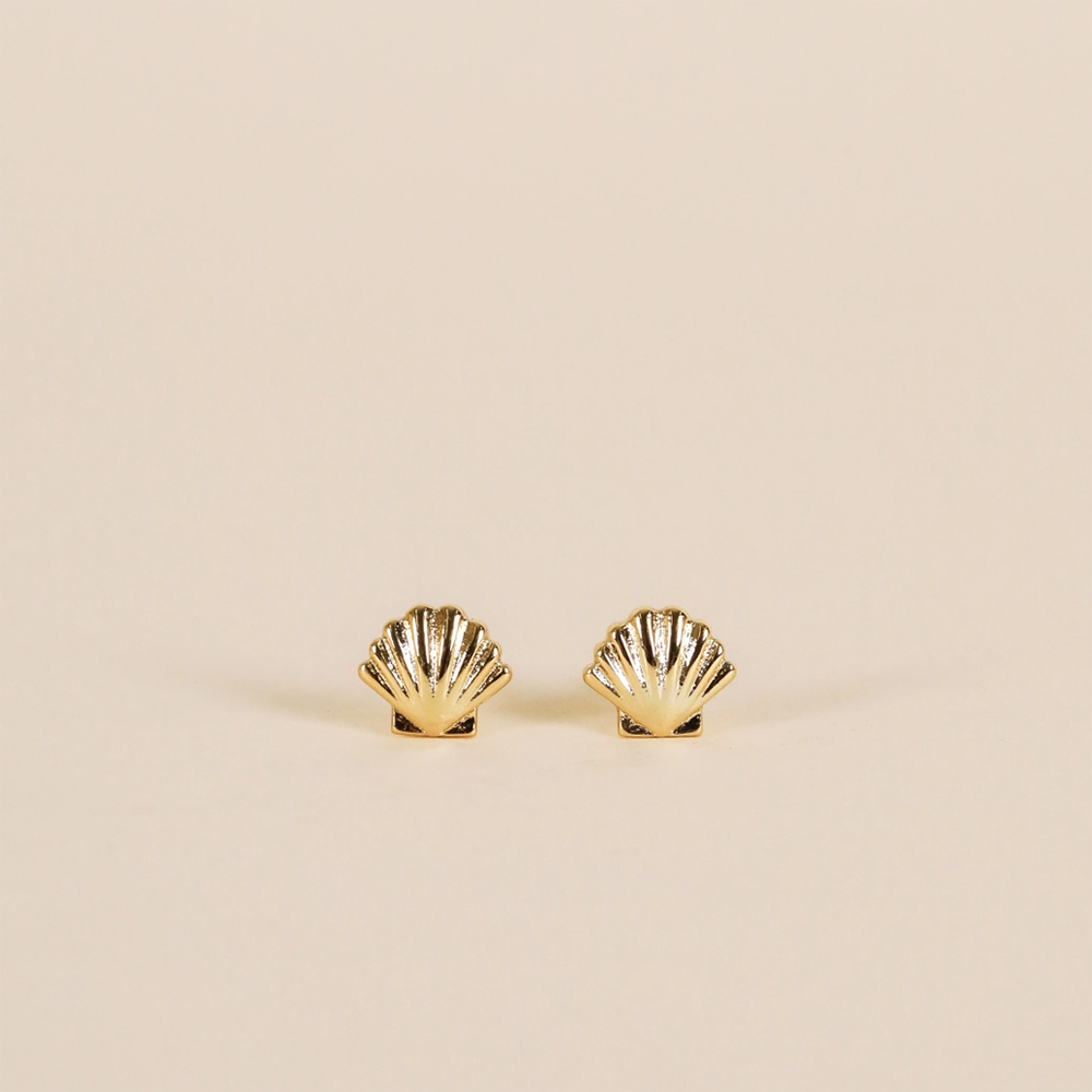 JaxKelly Seashell Stud Earrings - Gold