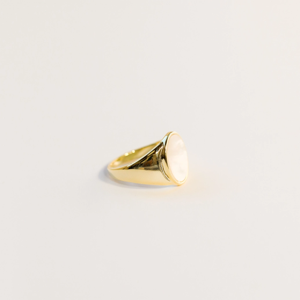 JaxKelly - Signet Ring - Mother of Pearl