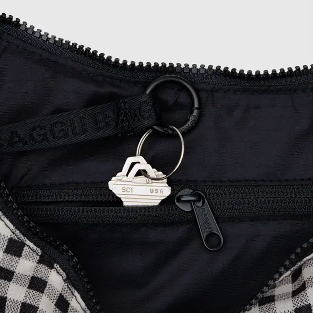 Baggu Medium Nylon Crescent Bag - Black Gingham
