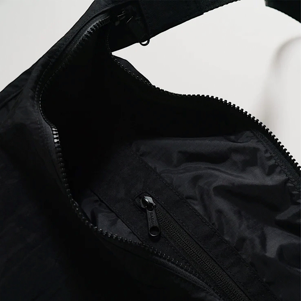 Baggu Medium Nylon Crescent Bag - Black