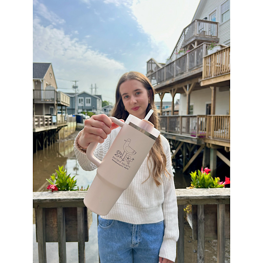 Stanley x Daytrip Society Custom Kennebunkport Icons Quencher Tumbler 30oz - Rose Quartz