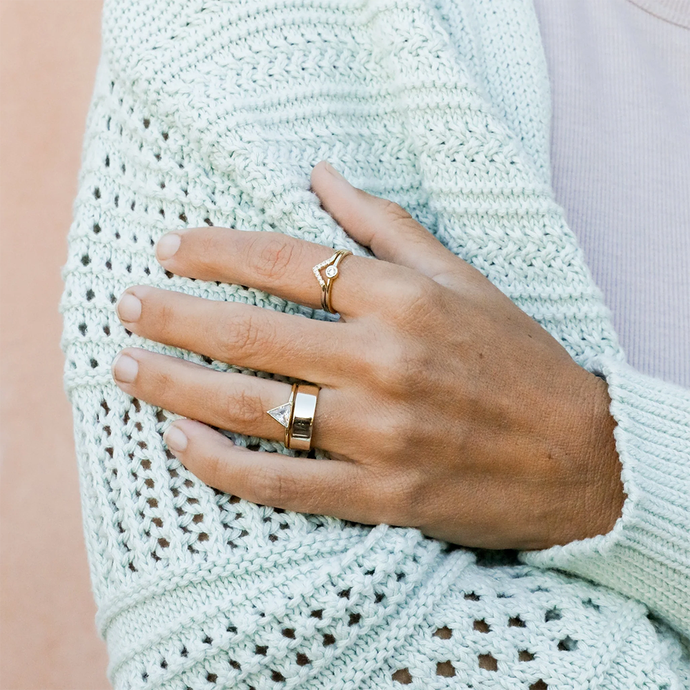 JaxKelly Simple Stud Ring - Gold