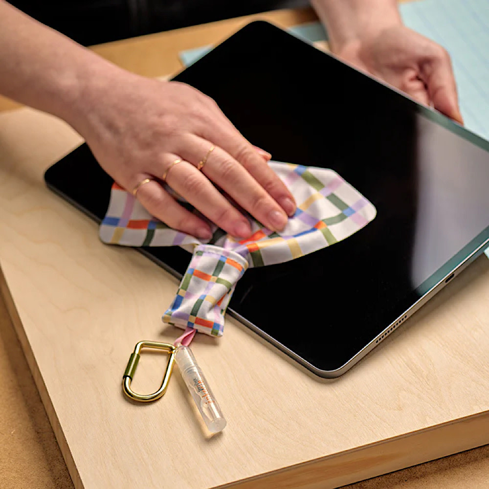 Inkerie OntheGo Len & Screen Cleaning Kit