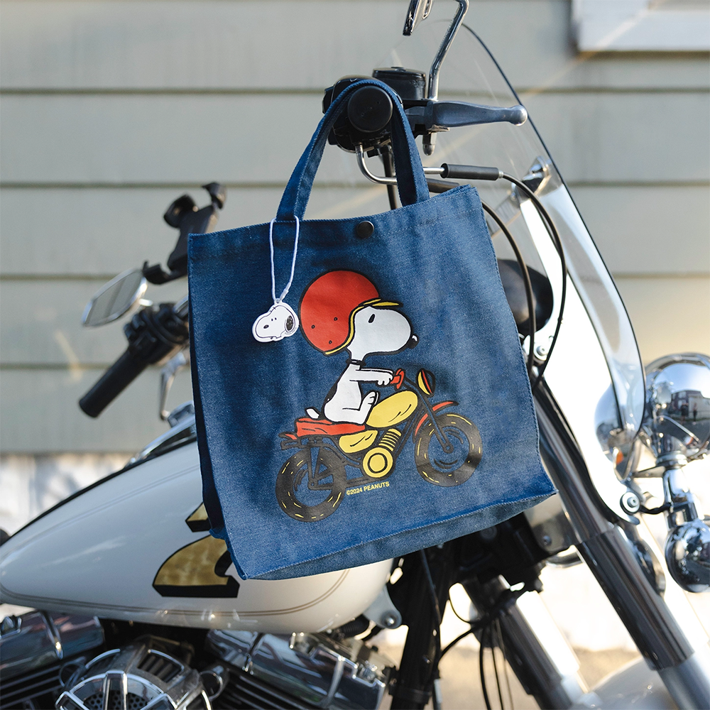 Three Potato Four Market Tote - Snoopy Easy Rider