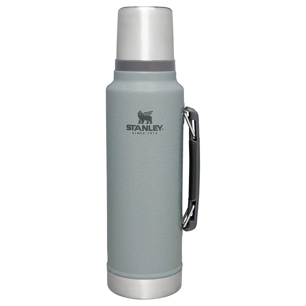Stanley x Daytrip Society Custom Kennebunkport Icons - Legendary Classic Bottle 1.5QT - Hammertone Silver