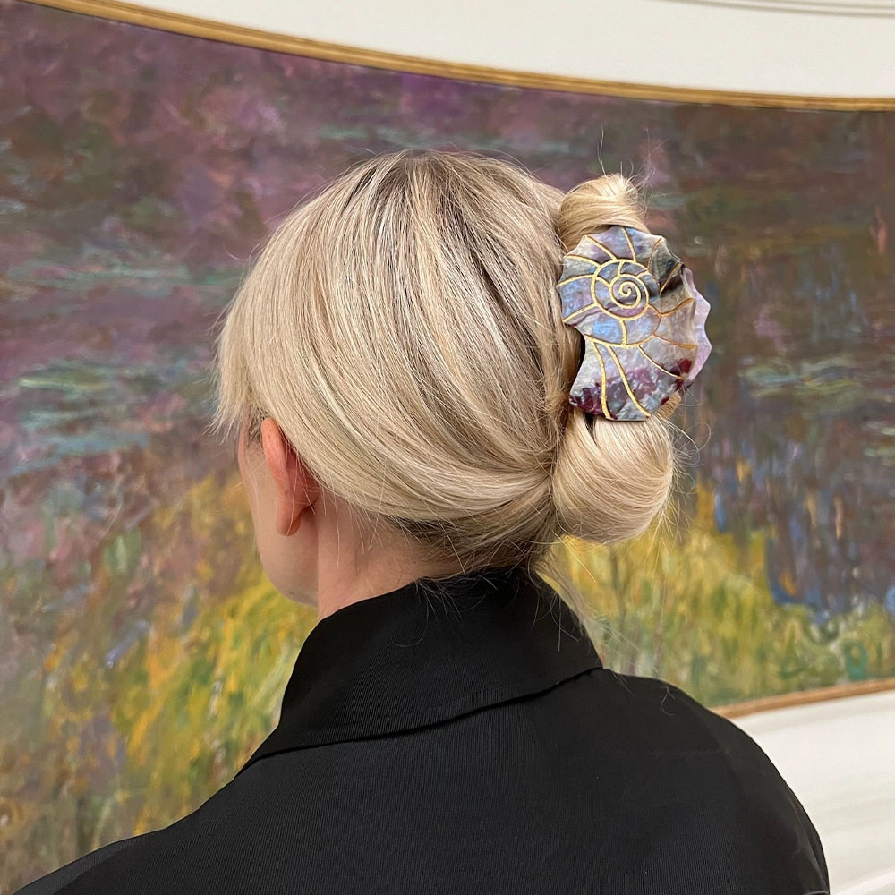 Claw Hair Clip - Sundial Shell - Mother of Pearl