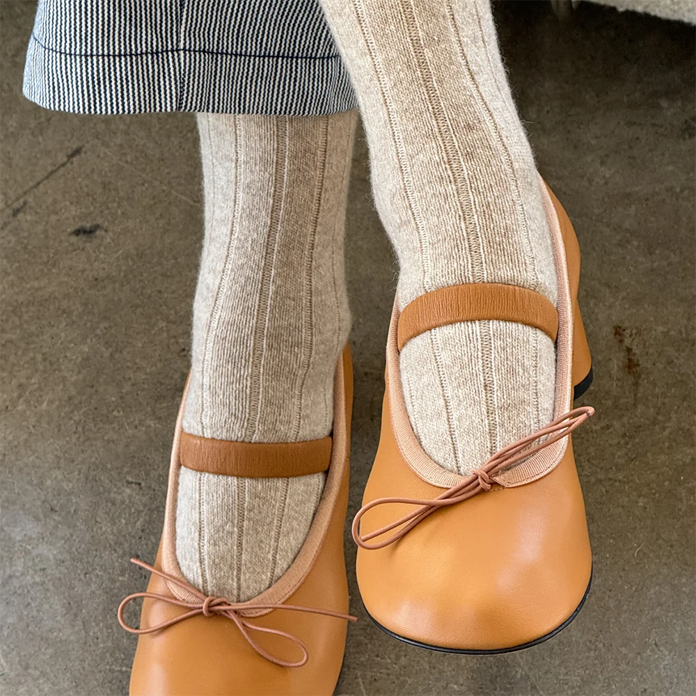 Le Bon Shoppe Classic Cashmere Socks - Fawn