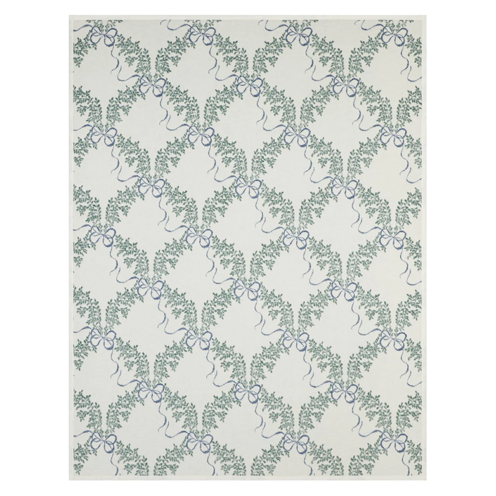 ChappyWrap Original Blanket - Boxwood Wreaths