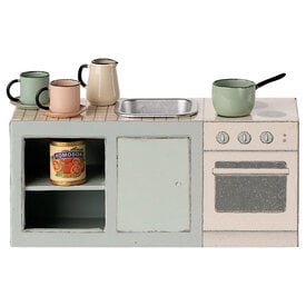 Maileg Maileg Kitchen Counter with Acessories