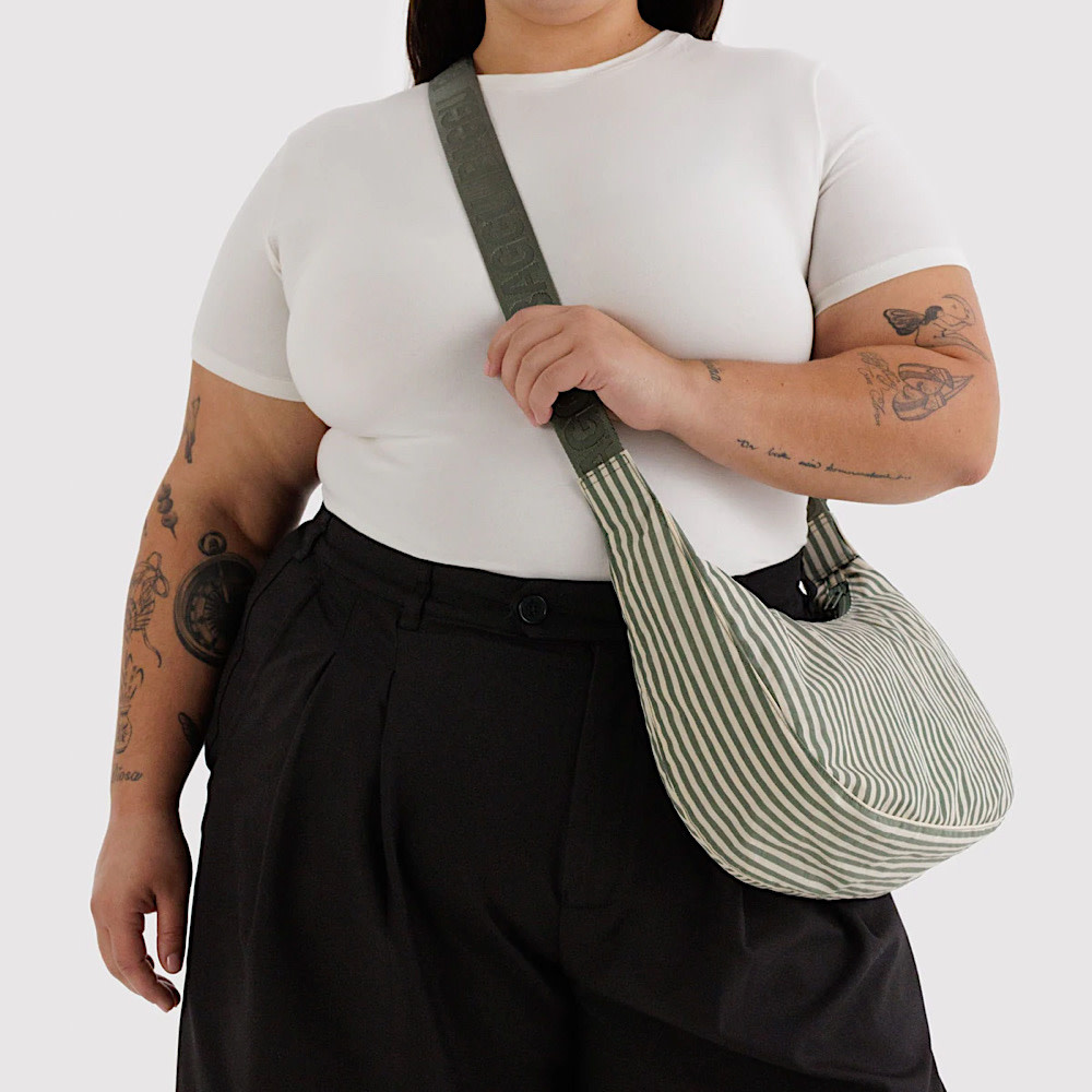 Baggu Medium Nylon Crescent Bag - Sage Stripe