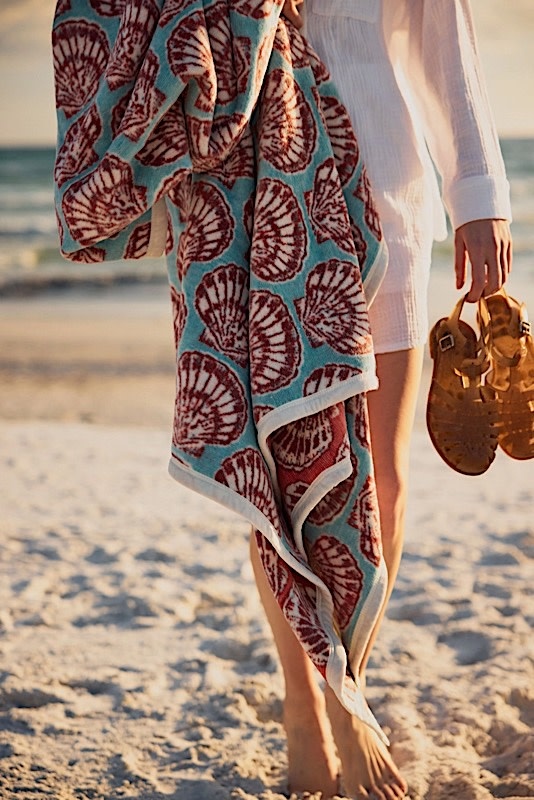 ChappyWrap Original Blanket - Painted Shells