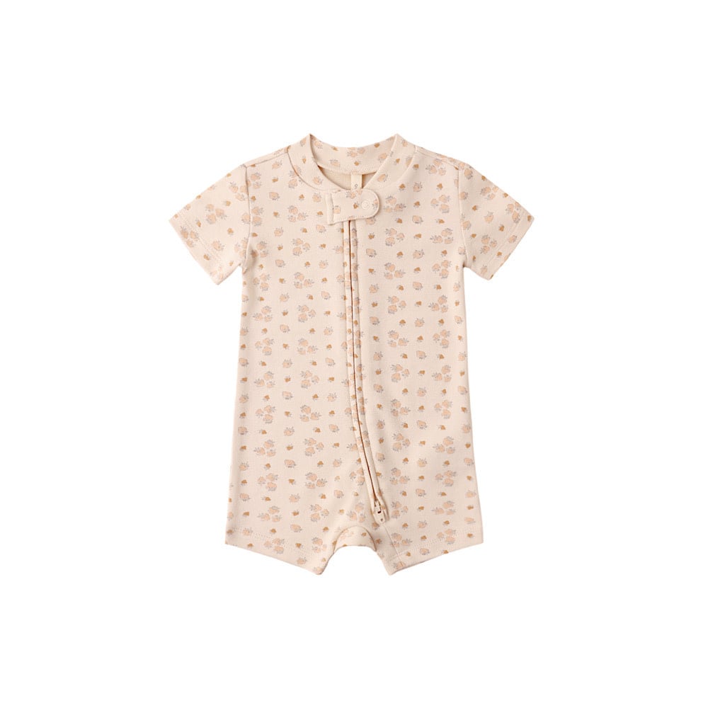 Quincy Mae Quincy Mae Zip Short Sleeve Sleeper Romper - Strawberries
