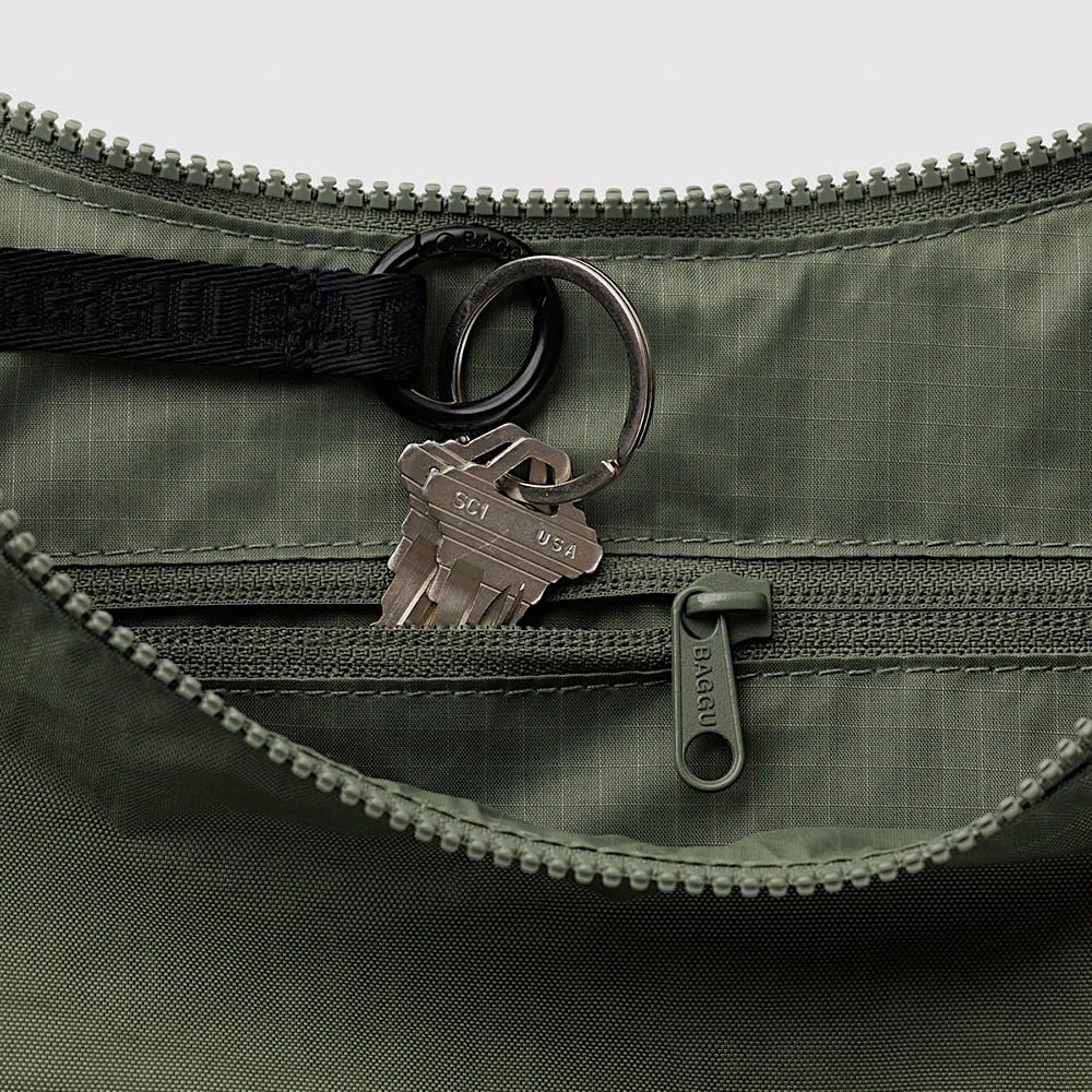 Baggu Medium Nylon Crescent Bag - Caper