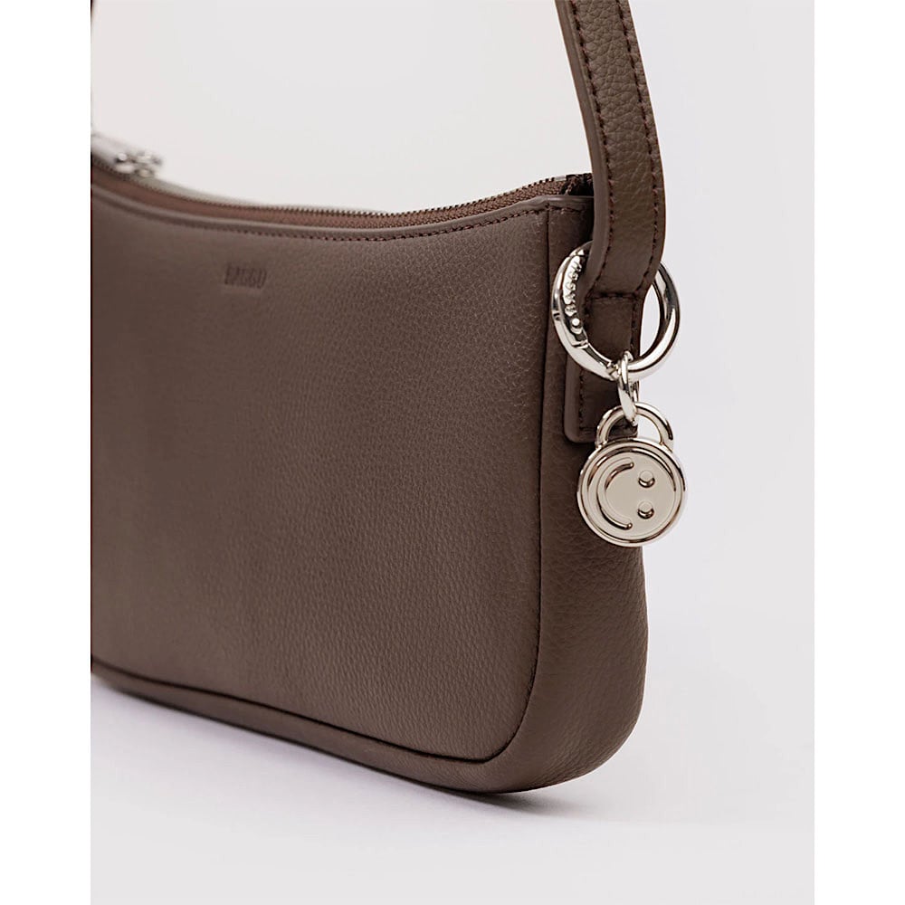 Baggu Recycled Leather Pochette - Brown