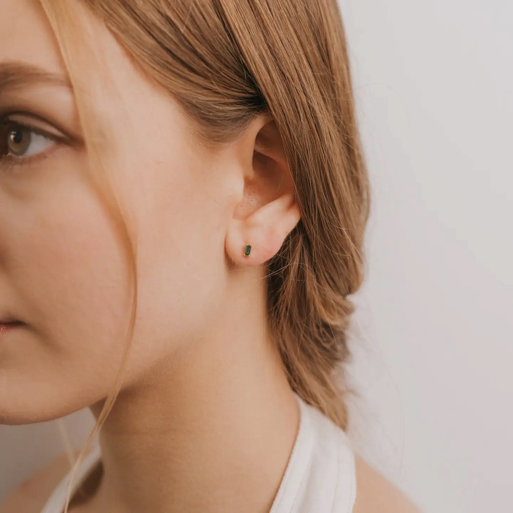 JaxKelly Baguette Stud Earrings - Emerald Gold