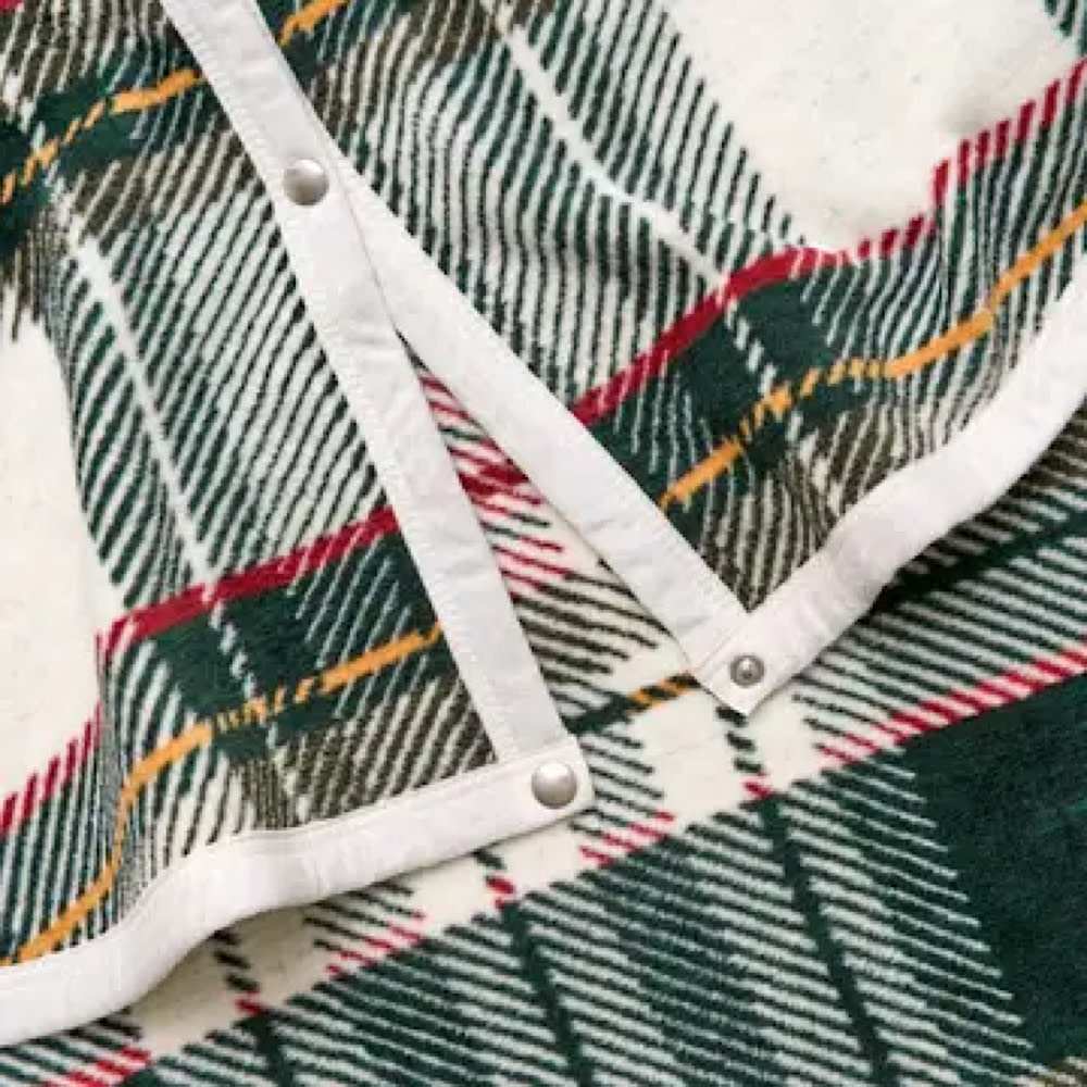 ChappyWrap Tree Skirt - Stewart Plaid