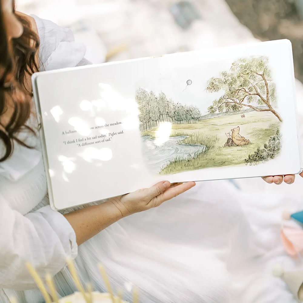 Winnie-The-Pooh: Finding Feelings Board Book