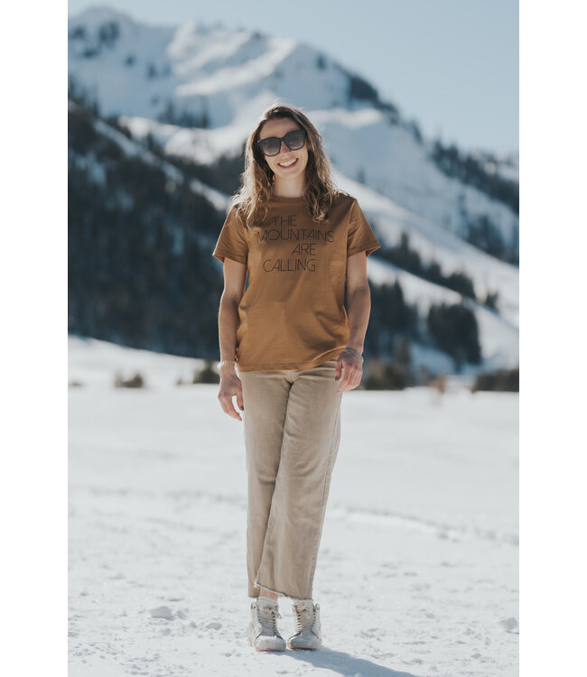 California 89 Women's Short Sleeve Mountains Are Calling T-Shirt