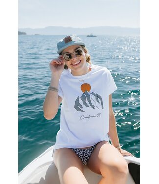 California 89 Women's Short Sleeve Mountain Sunrise T-Shirt