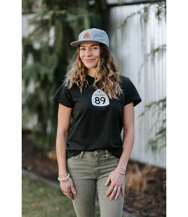 California 89 Women's Short Sleeve Mountain T-shirt