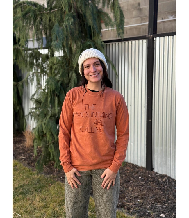 California 89 Unisex Long Sleeve Mountains Are Calling