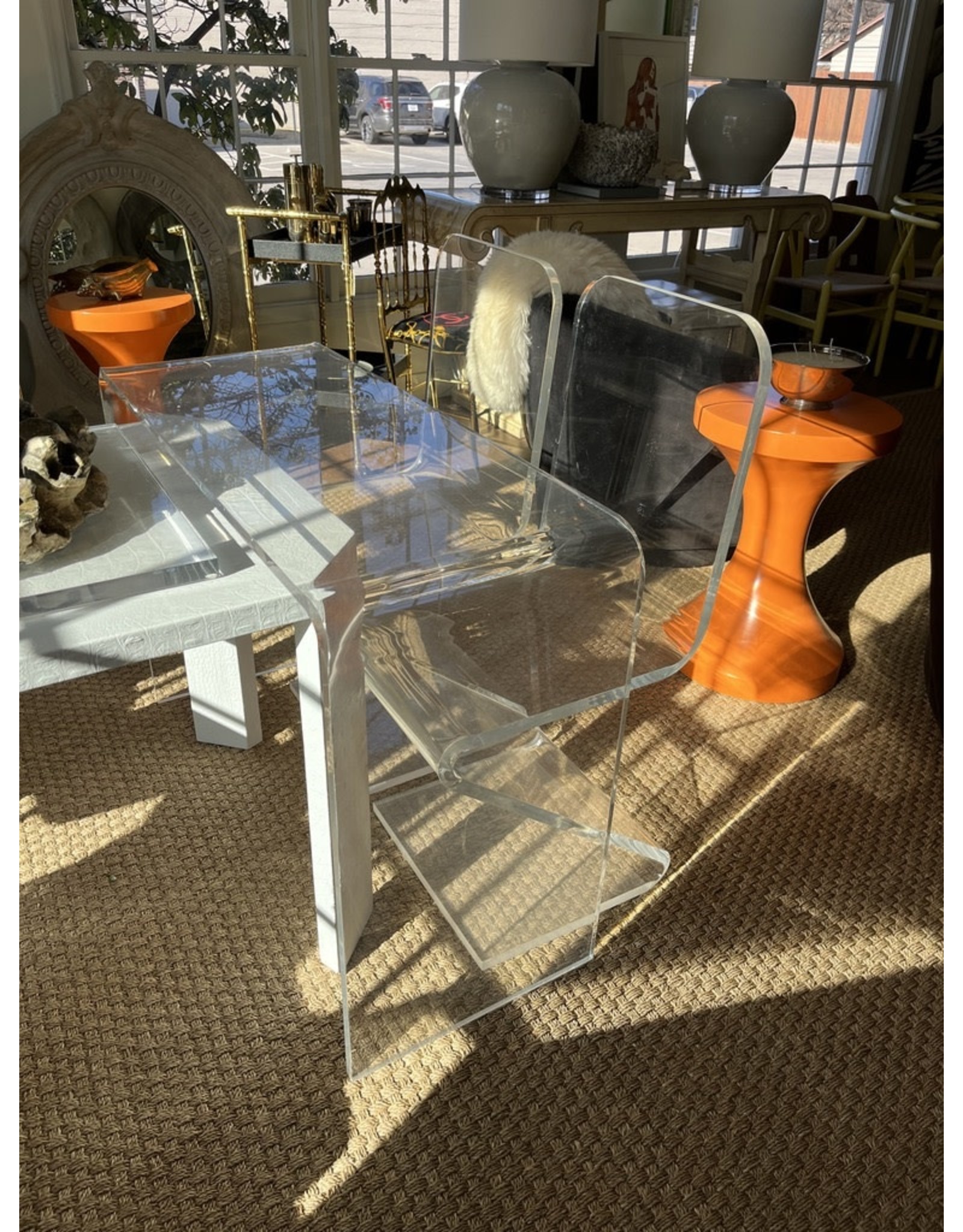 Vintage 2024 lucite chairs