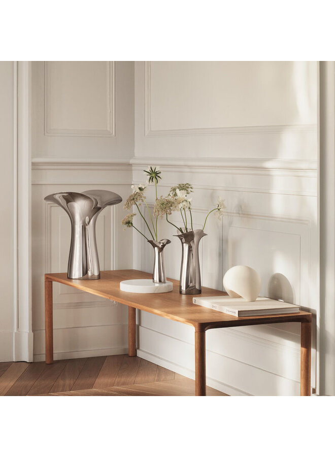 GEORG JENSEN BLOOM BOTANICA VASE – SMALL STAINLESS STEEL VASE