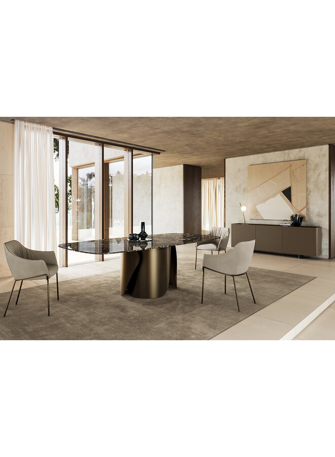 EFORMA ONDA DINING TABLE