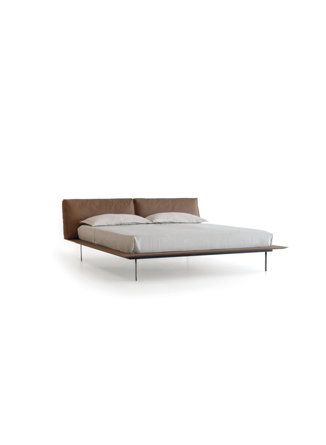 VOGUE CUOIO BED