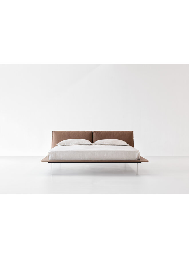 VOGUE CUOIO BED