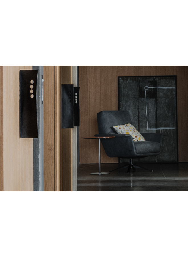 CIERRE 1972 MADAME ARMCHAIR