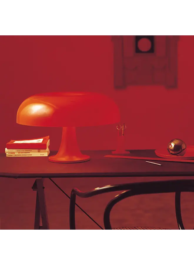 ARTEMIDE NESSO TABLE LAMP