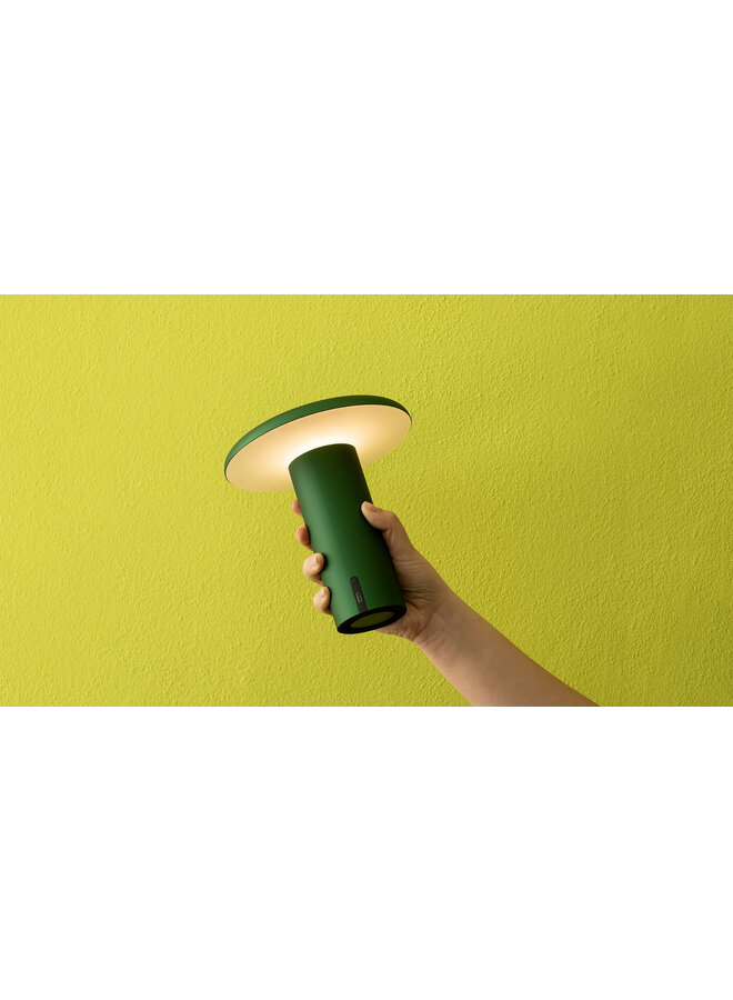 ARTEMIDE TAKKU TABLE LAMP