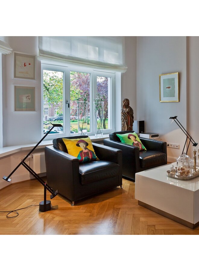 TIZIO FLOOR LAMP