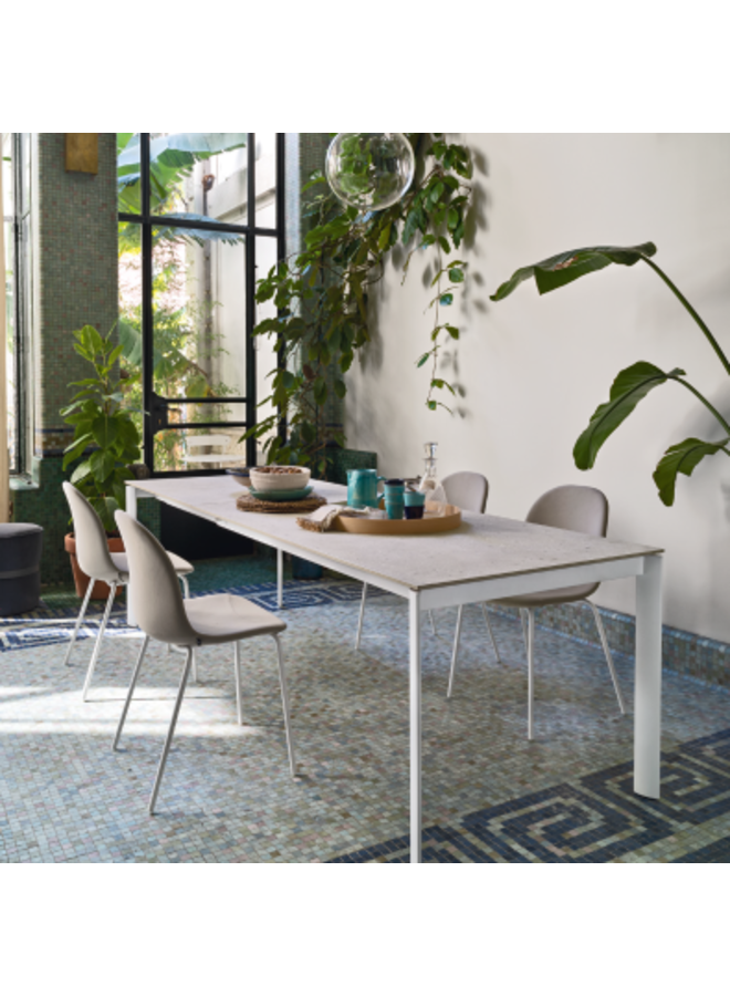 CONNUBIA EMINENCE FAST DINING TABLE