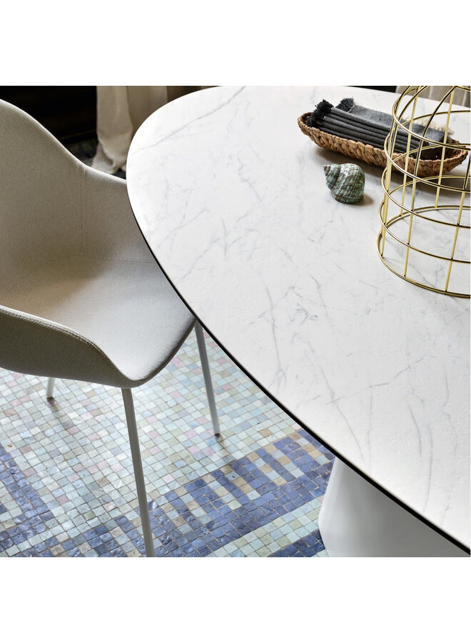 ELLISSE DINING TABLE