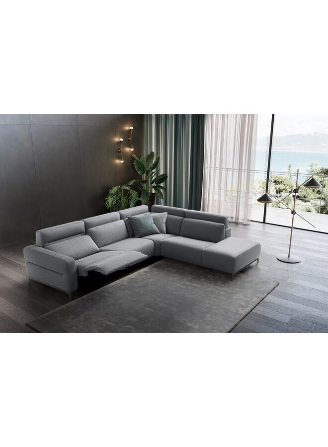 NICOLINE ANTARES LEG SOFA