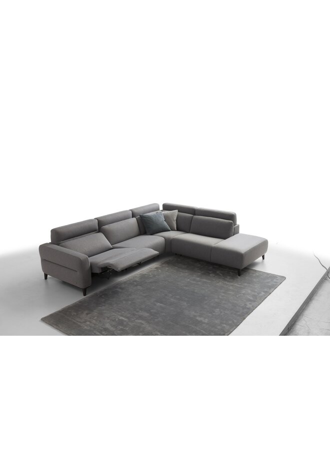 NICOLINE ANTARES LEG SOFA