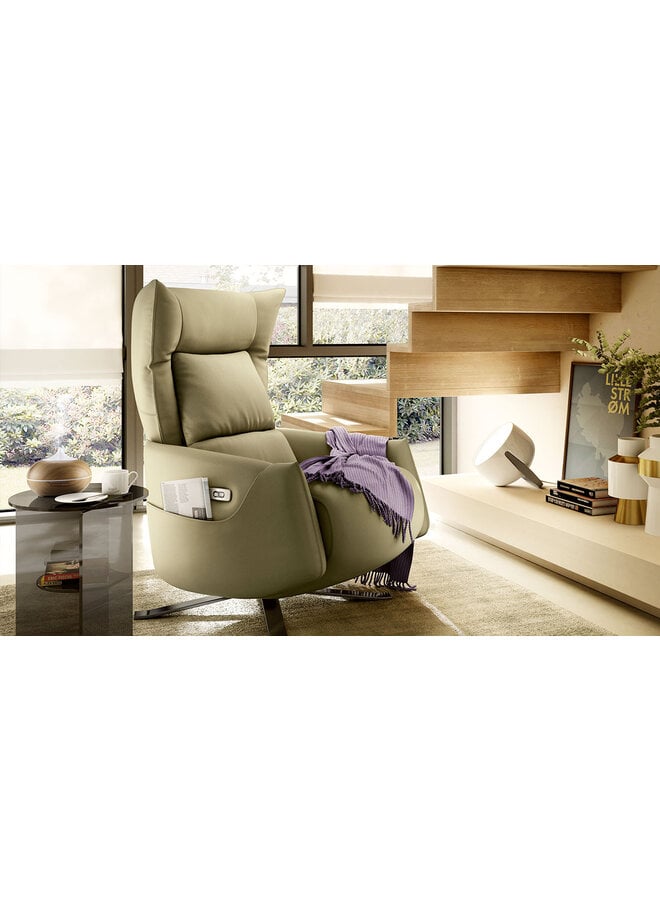 NATUZZI EDITIONS BATTICUORE RECLINER ARMCHAIR