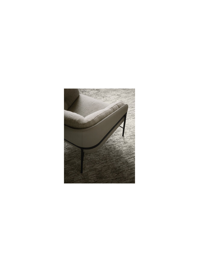 NICOLINE FASHION ARMCHAIR