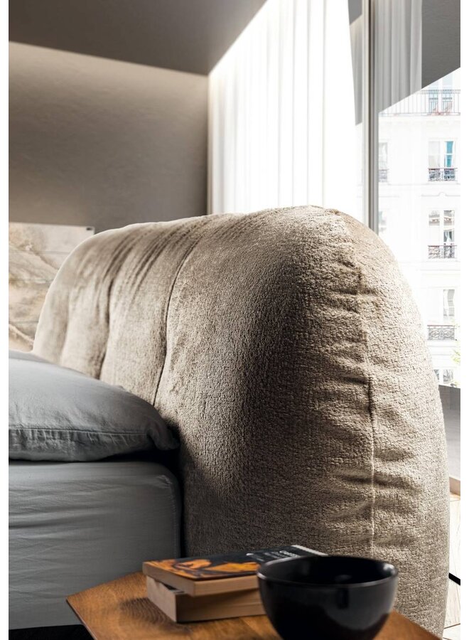 LAGO BOUNTY BED