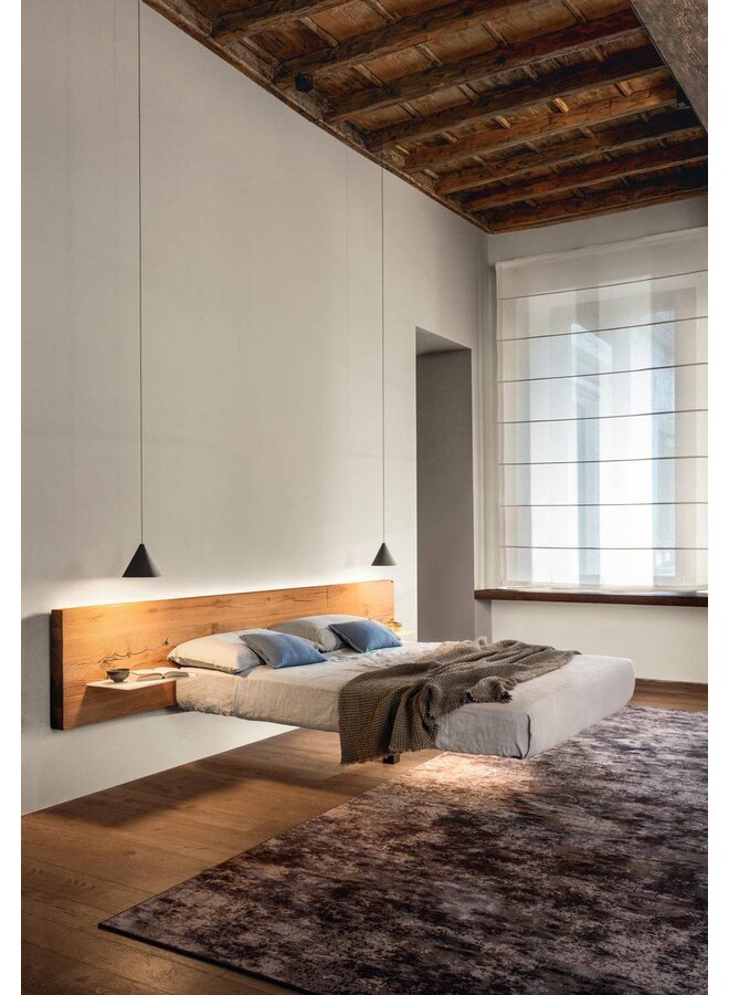 LAGO FLUTTUA BED