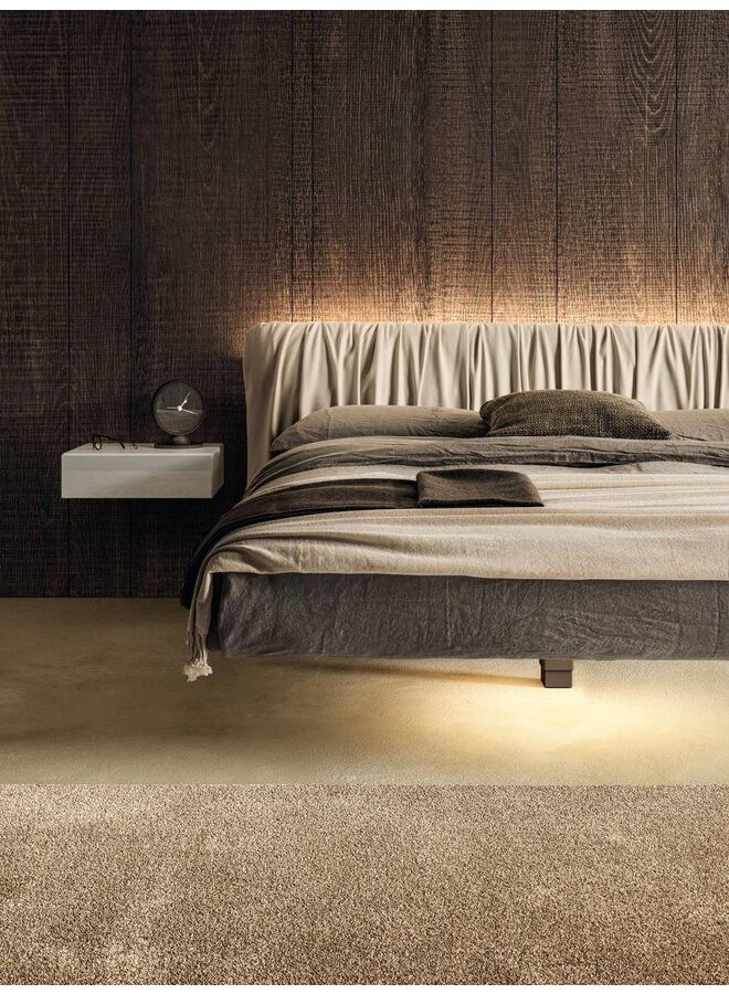 LAGO FLUTTUA BED
